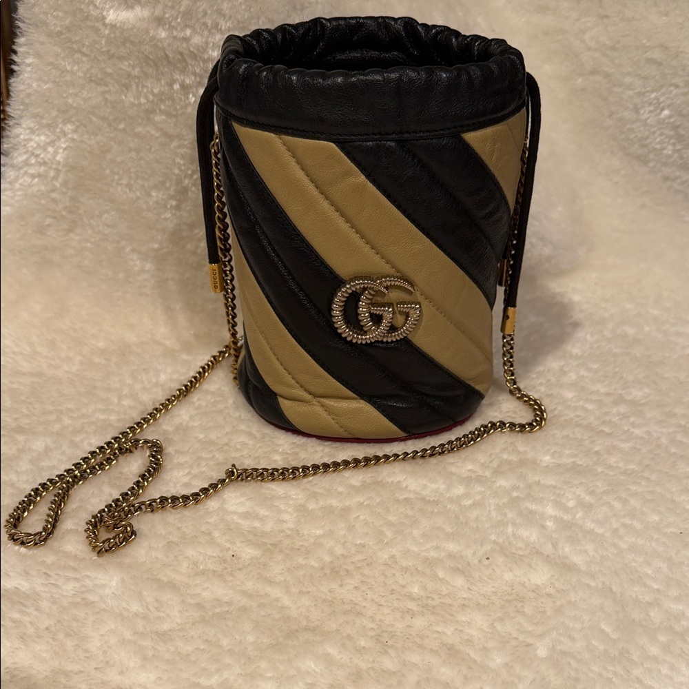 GUCCI Calfskin Matelasse Mini GG Marmont 2.0 Bucket Bag